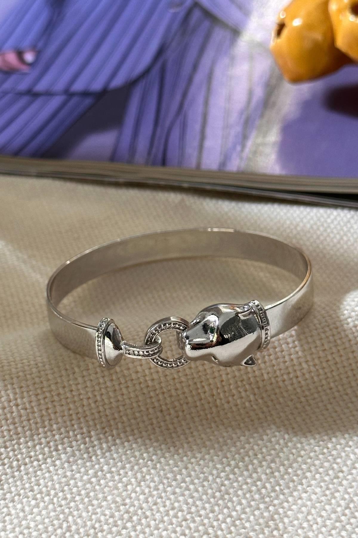 Gümüş Renk Kaplan Model Önden Kapamalı Kelepçe