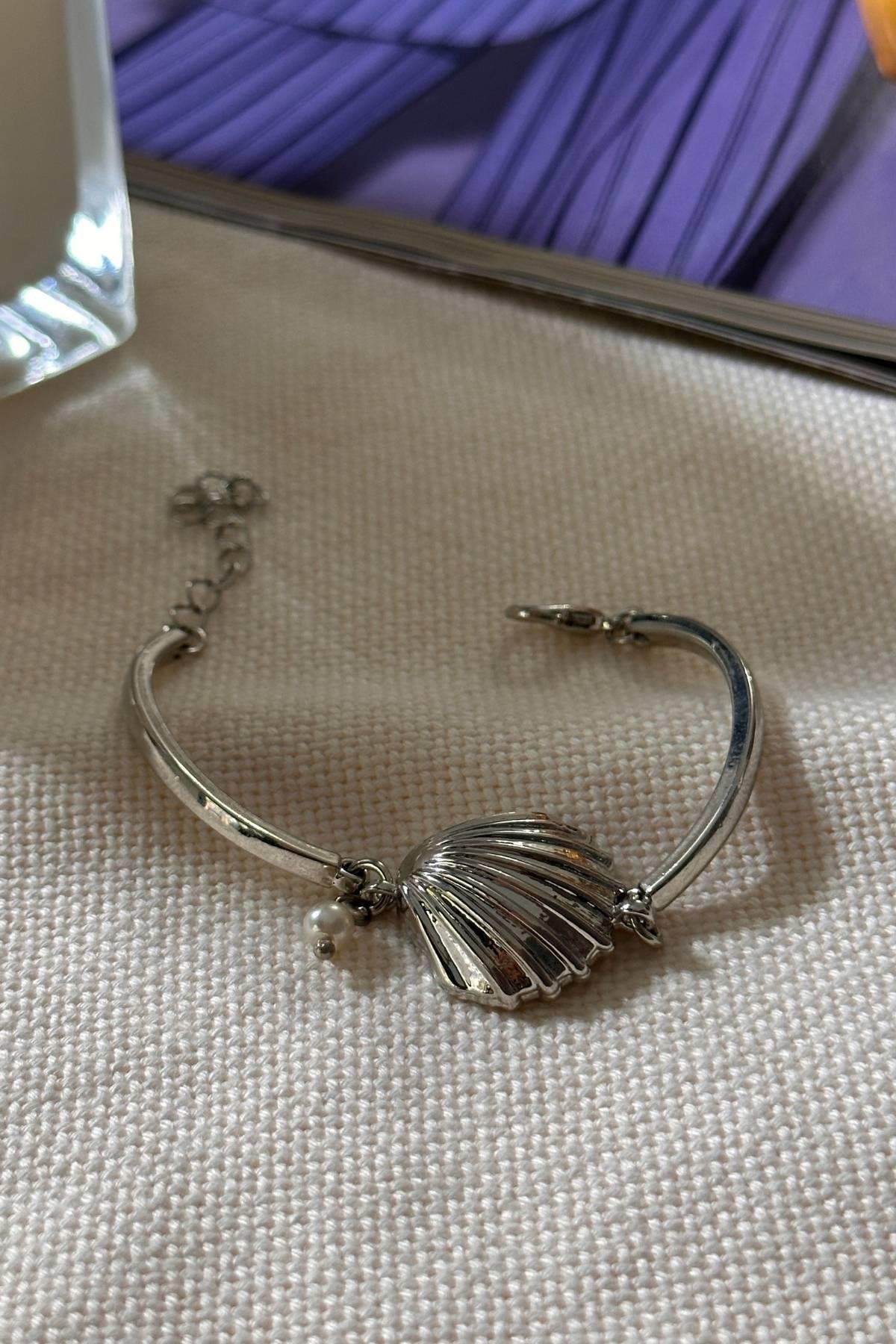 Gümüş Renk Midye Model Bileklik