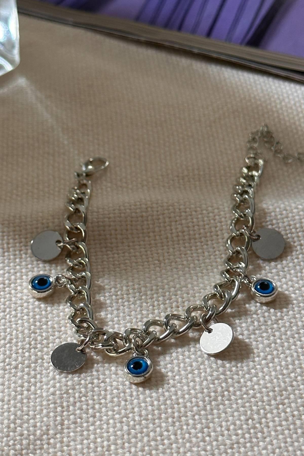 Gümüş Renk Nazar Pul Bileklik