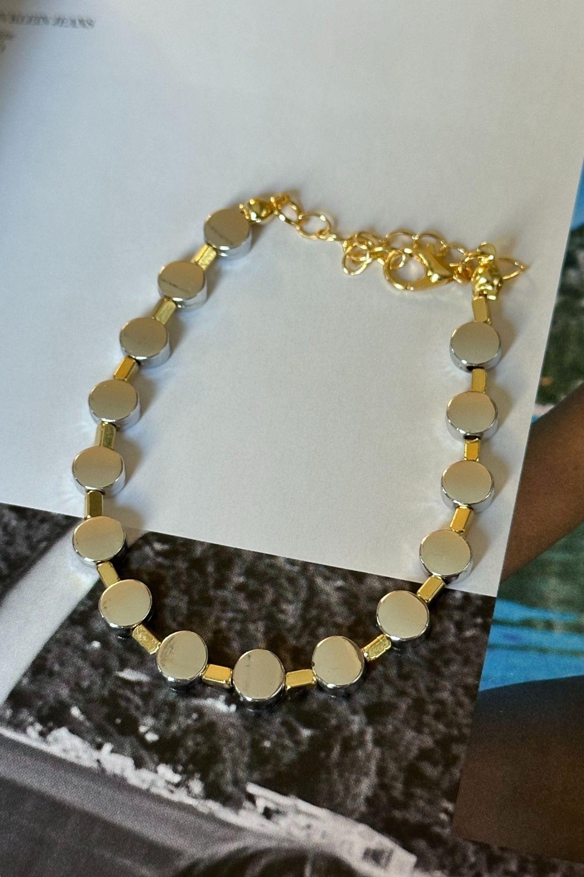 Gümüş Renkli Daire Bileklik