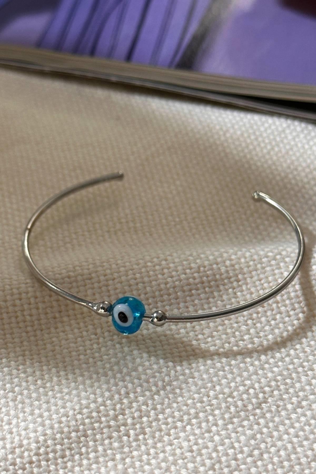 Gümüş Renkli Tek Nazarlı Altı Açık Kelepçe