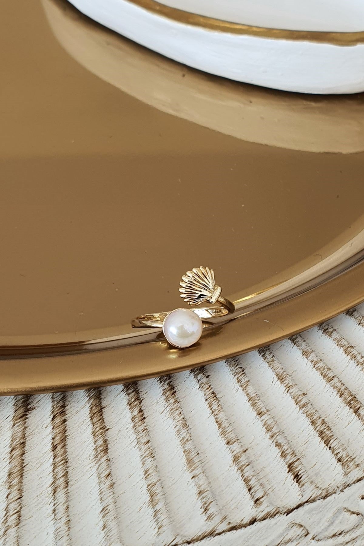 İnci Model İstiridye Yüzük Gold