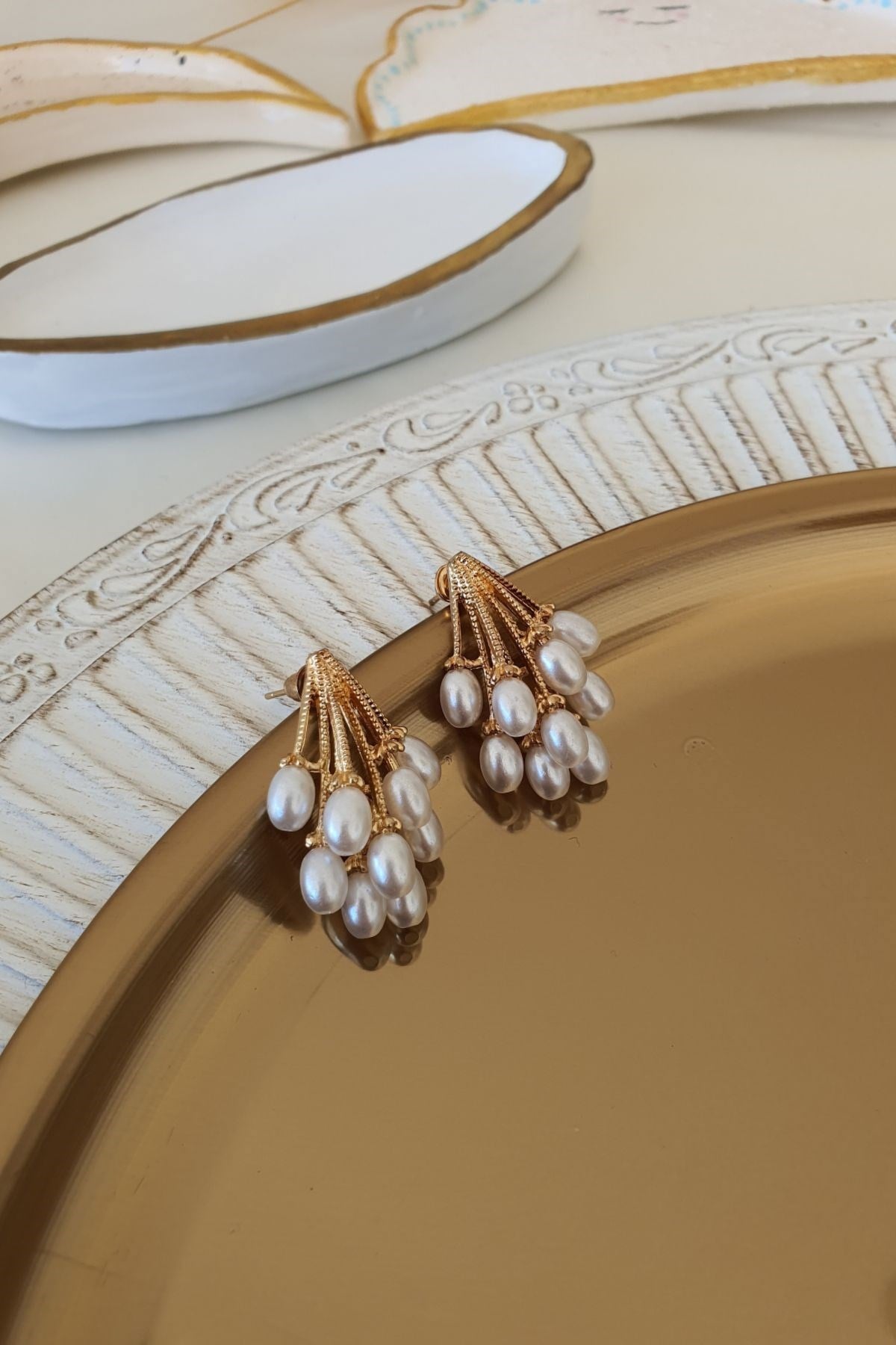 İnci Model Sallantılı Küpe Gold