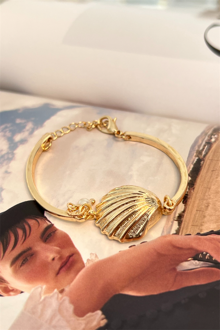 İstiridye Model İnci Detaylı Bileklik Gold