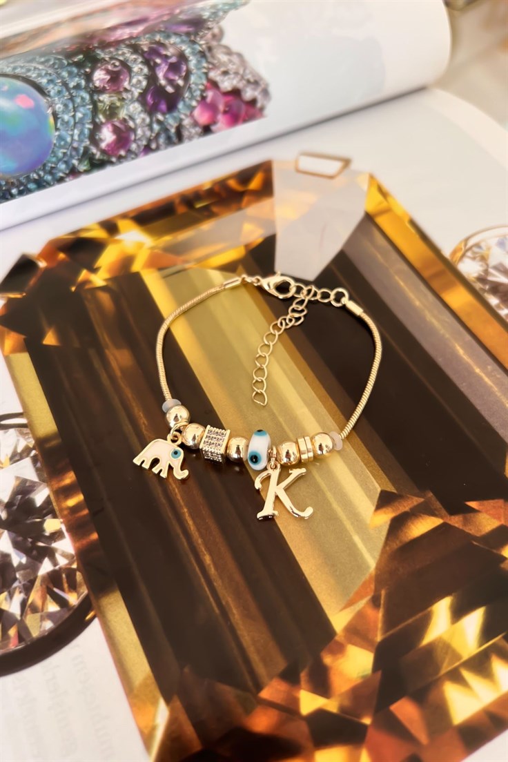 K Harfli ve Beyaz Mineli Fil Figürlü Nazar Bileklik Gold