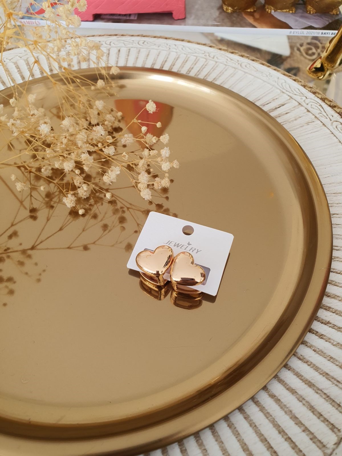 Kalp Model Plaka Küpe Gold