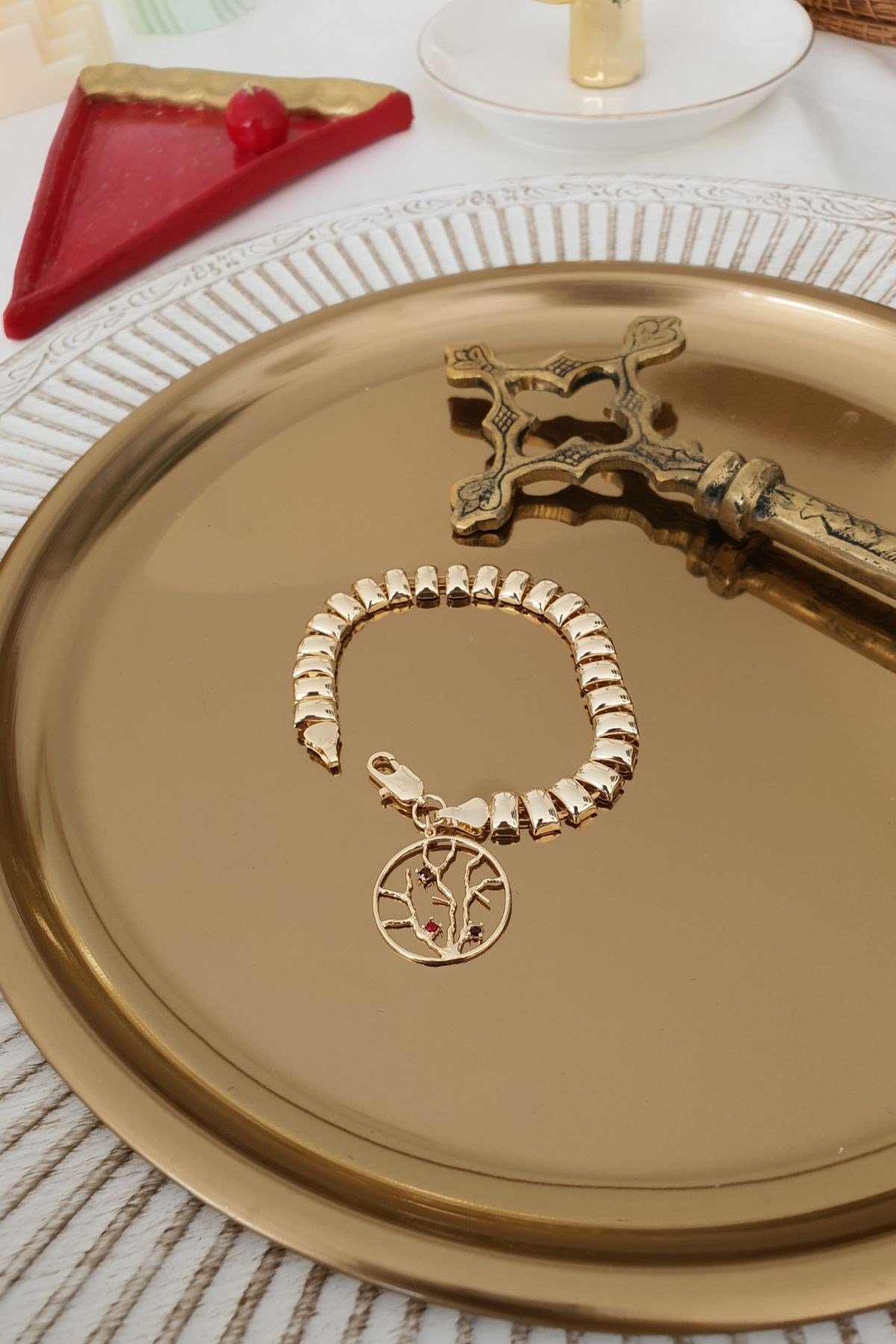 Kare Model Yaşam Çiçeği Önden Kilitli Bileklik Gold