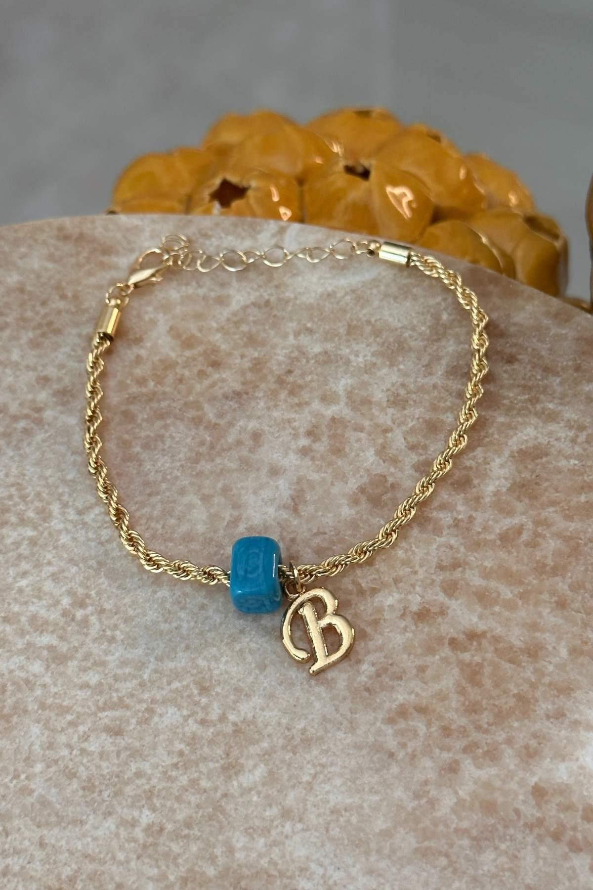 Kişiye Özel Harfli Altın Kaplama Nostalji Cam Boncuklu B Harf Burgu Zincir Bileklik