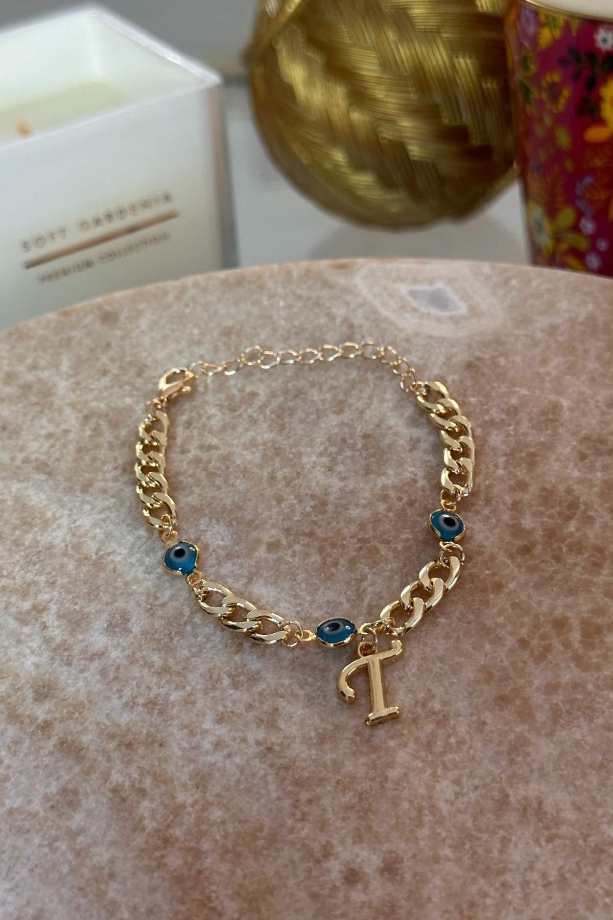 Kişiye Özel Harfli Altın Kaplama Üç Nazarlı T Harf Zincir Bileklik