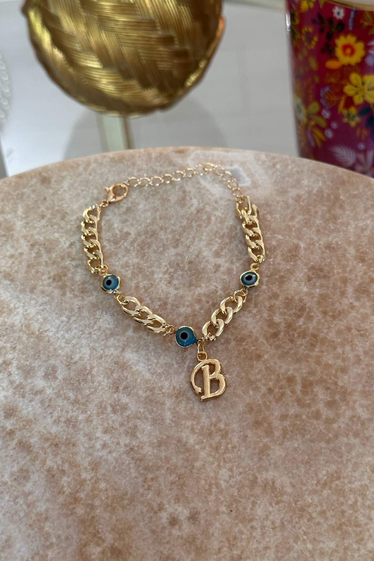 Kişiye Özel Harfli Altın Kaplama Üç Nazarlı B Harf Zincir Bileklik
