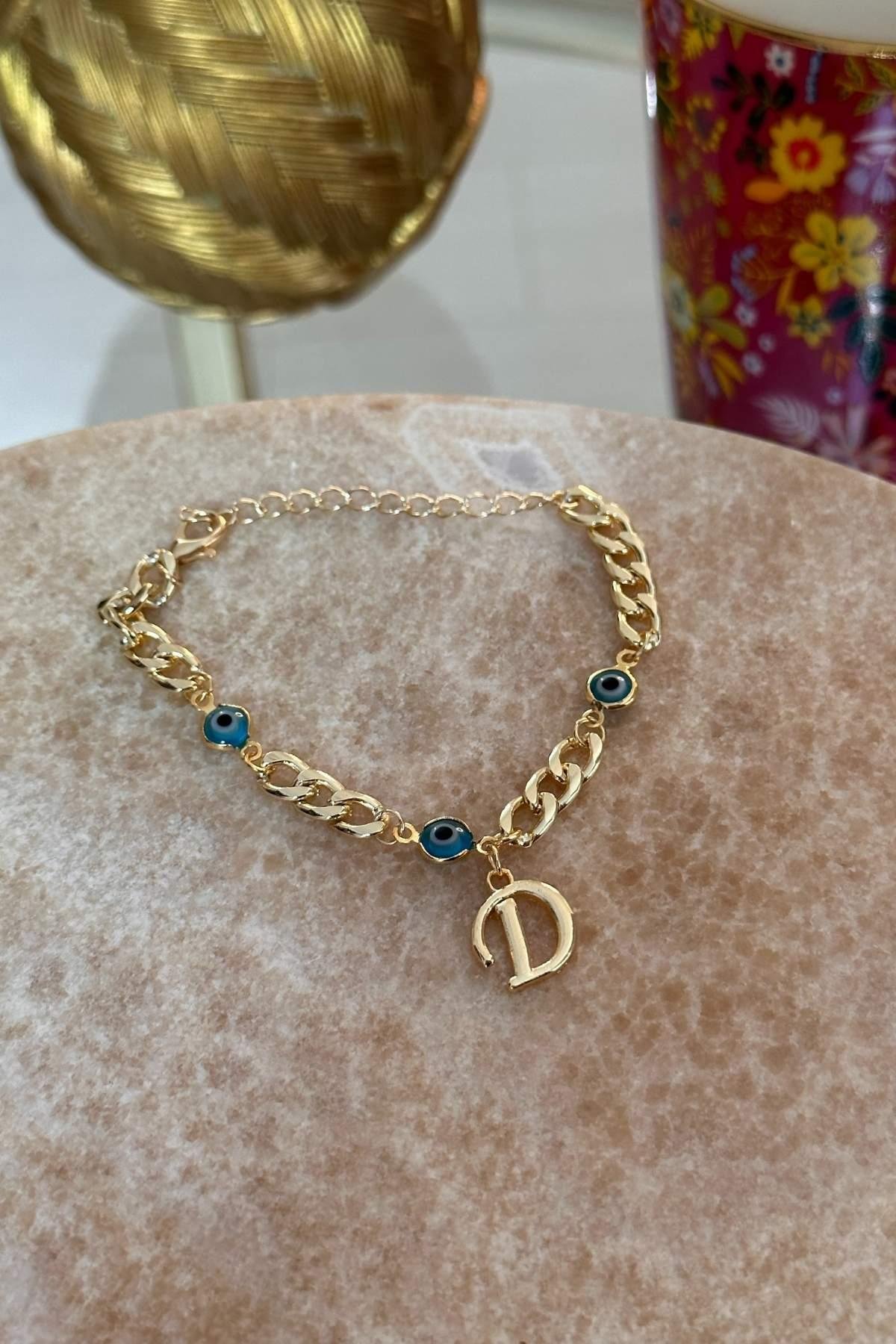 Kişiye Özel Harfli Altın Kaplama Üç Nazarlı D Harf Zincir Bileklik