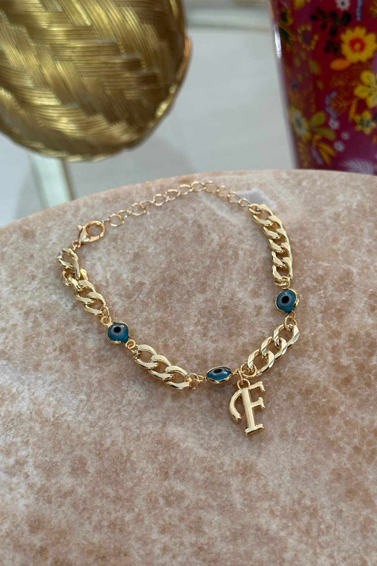 Kişiye Özel Harfli Altın Kaplama Üç Nazarlı F Harf Zincir Bileklik