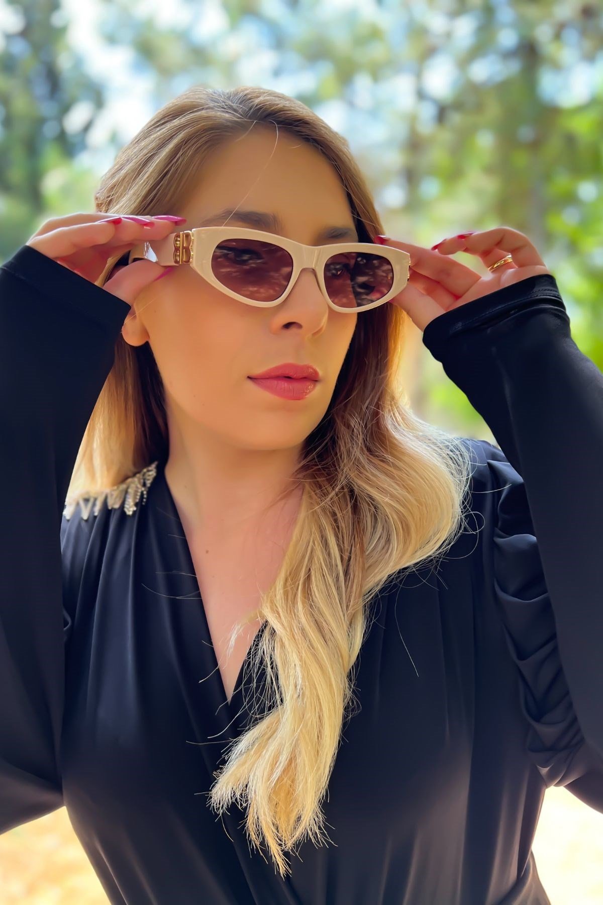 Krem Rengi Cat Eyes Model Güneş Gözlüğü Krem Rengi