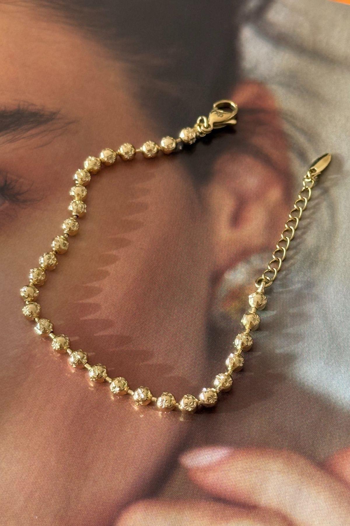 Lazer Kesimli Top Sıralı Bileklik