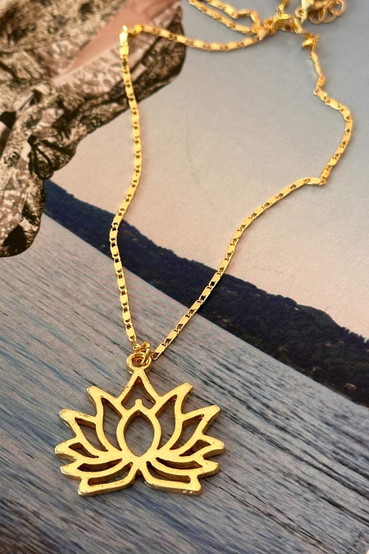 Lotus Çiçeği Model Kolye
