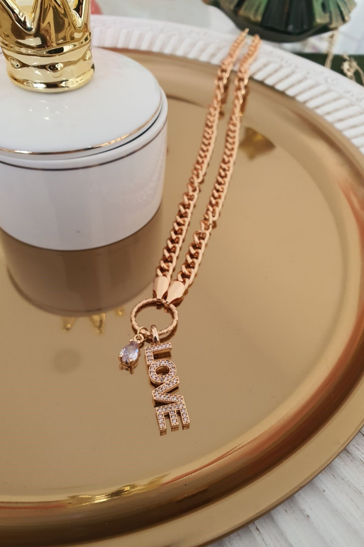 Love Yazılı Zirkon Taş Detaylı Zincir Kolye Gold
