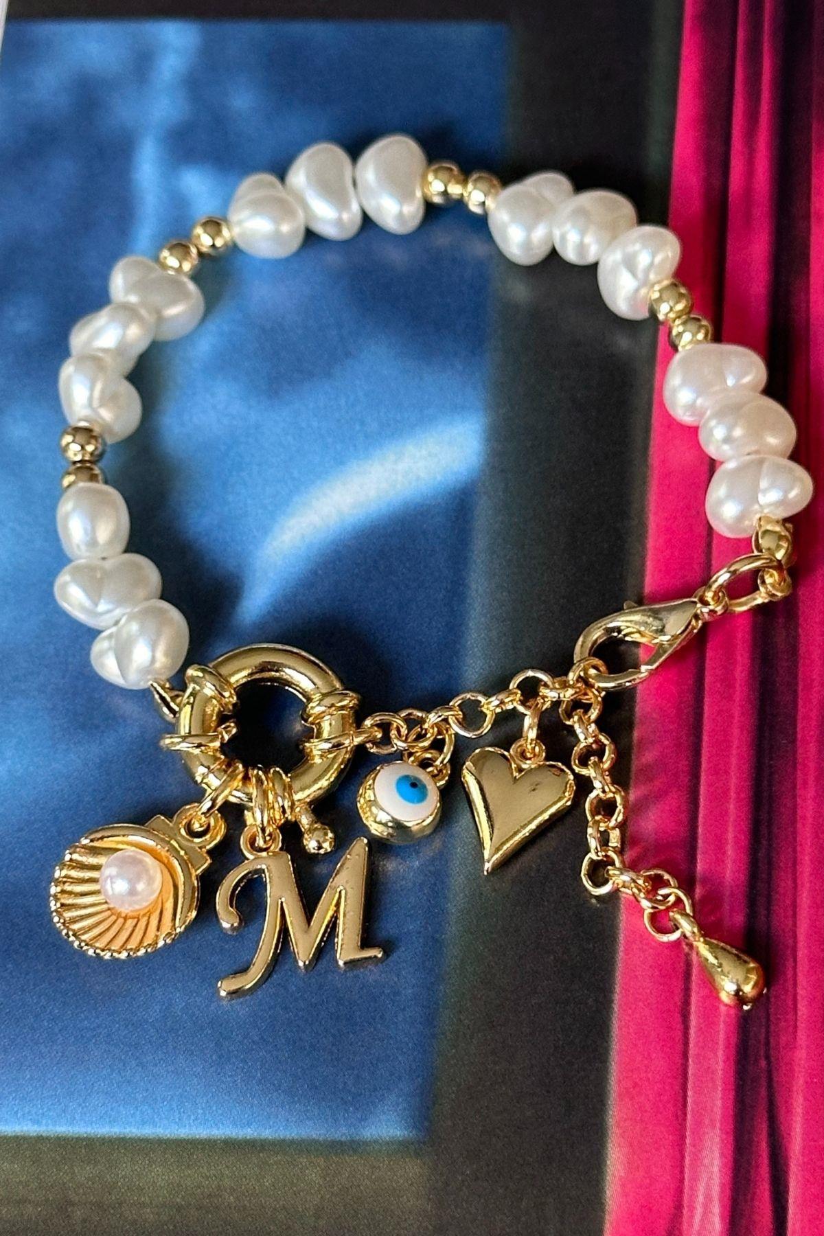 M Harfli İnci Model İstiridye,Nazar ve Kalp Sallantılı Tasarım Bileklik