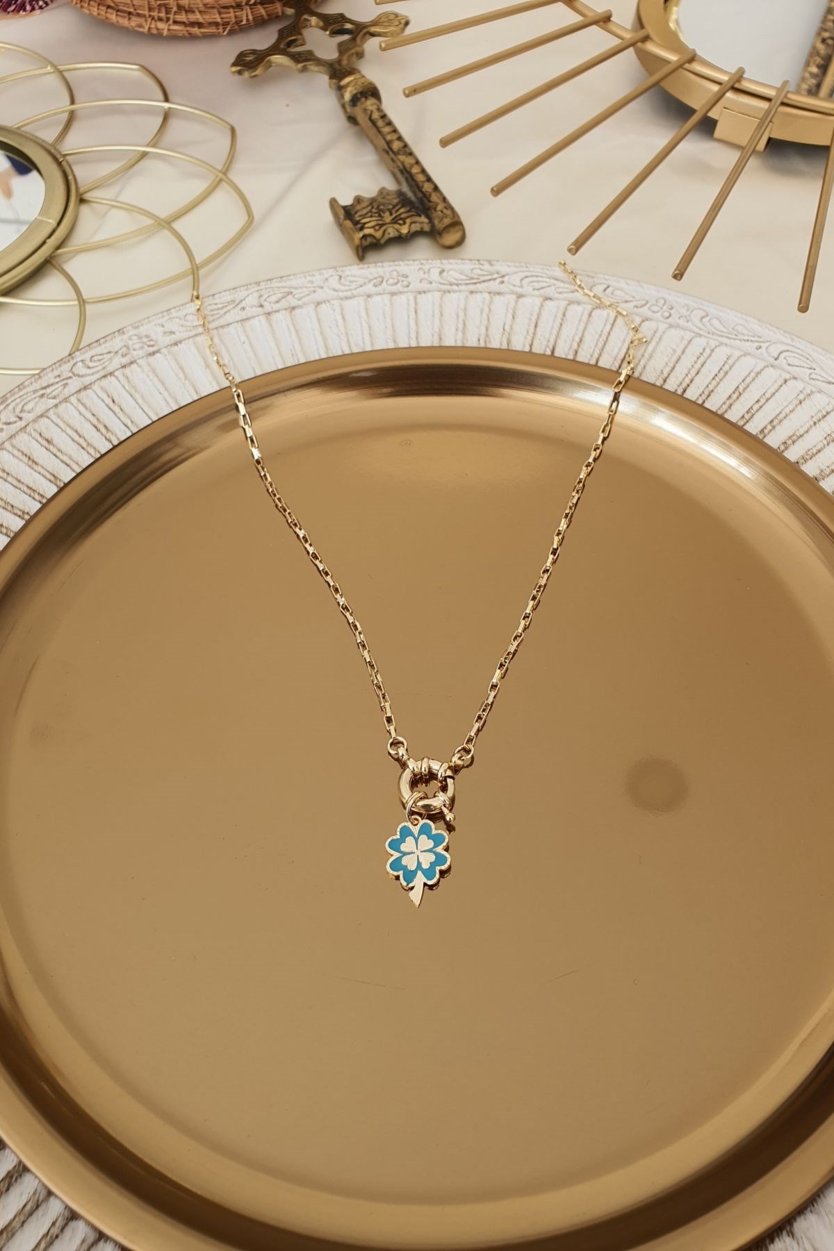 Mavi Mineli Yonca Model Zincir Kolye Gold
