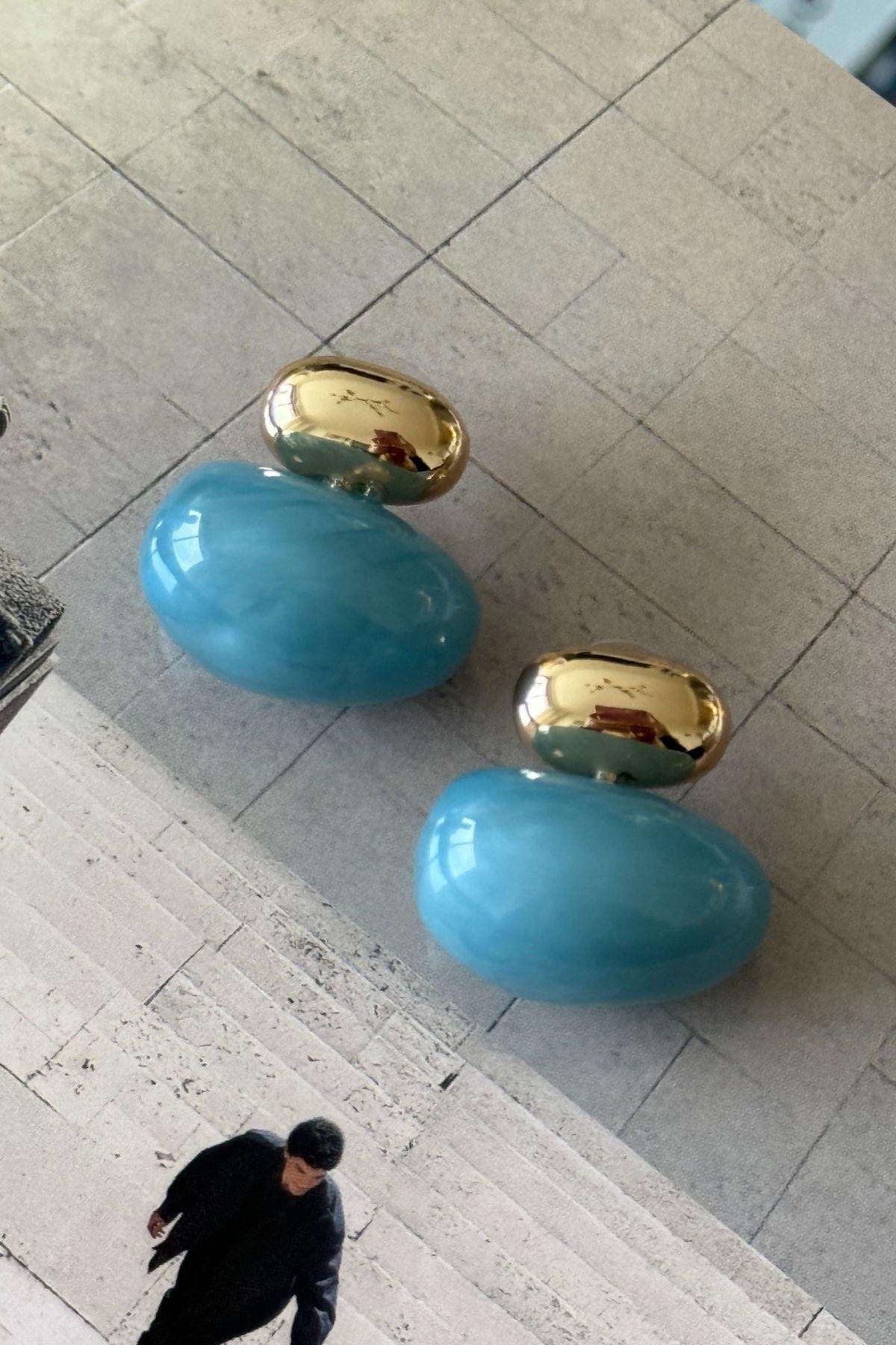 Mavi Taşlı Gold Küpe