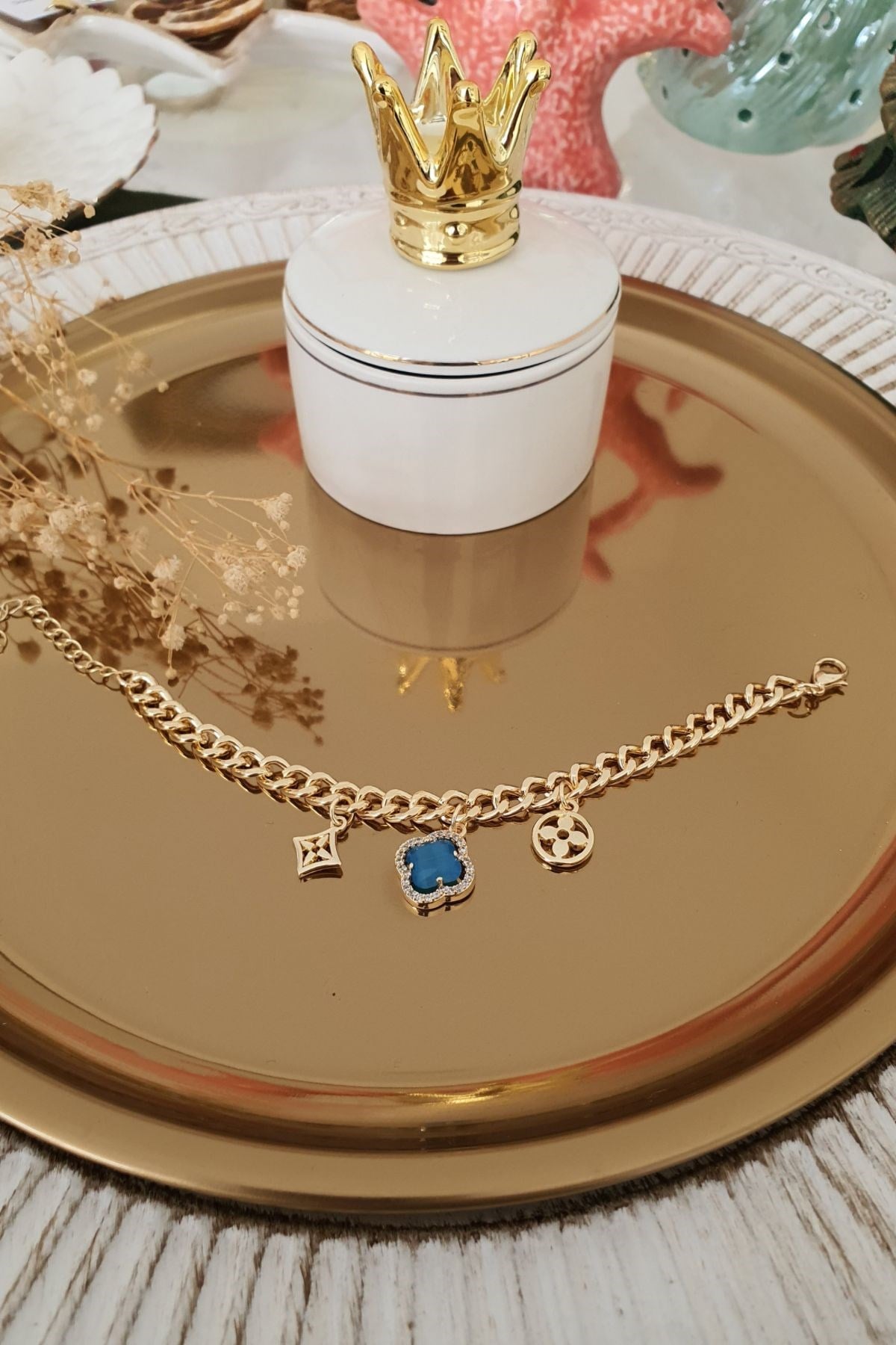 Mavi Yonca Sallantılı Zincir Bileklik Gold