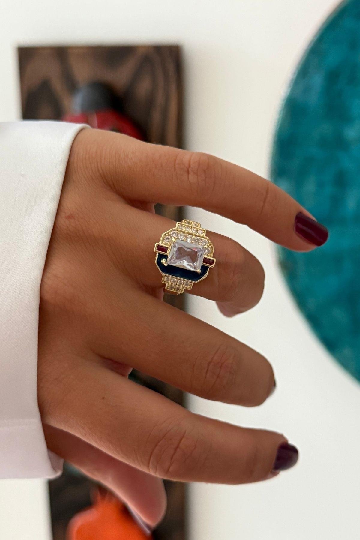 Mineli ve Zirkon Taşlı Şövalye Yüzük