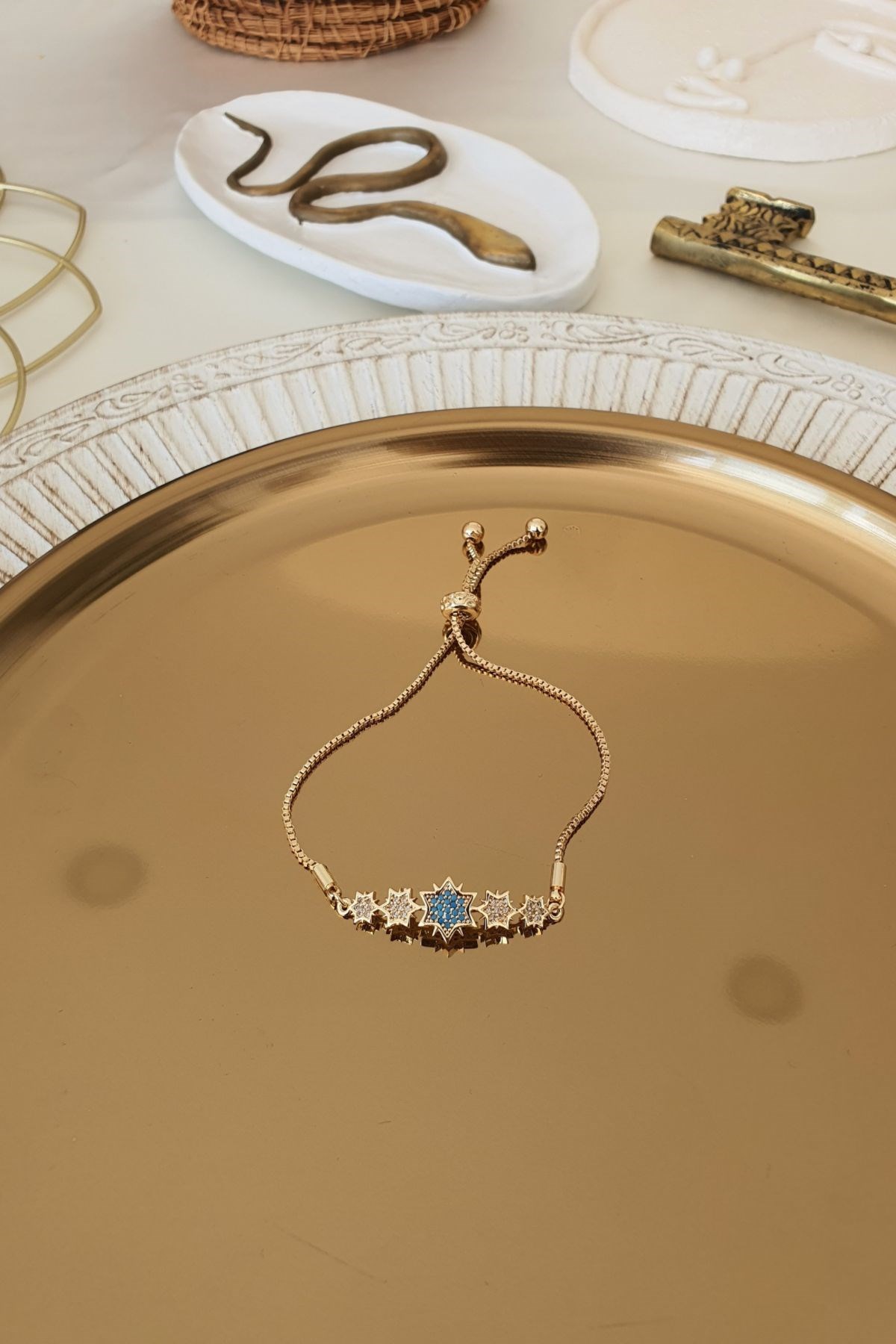 Ortası Mavi Zirkon Taşlı Sıralı Yıldız Bileklik Gold