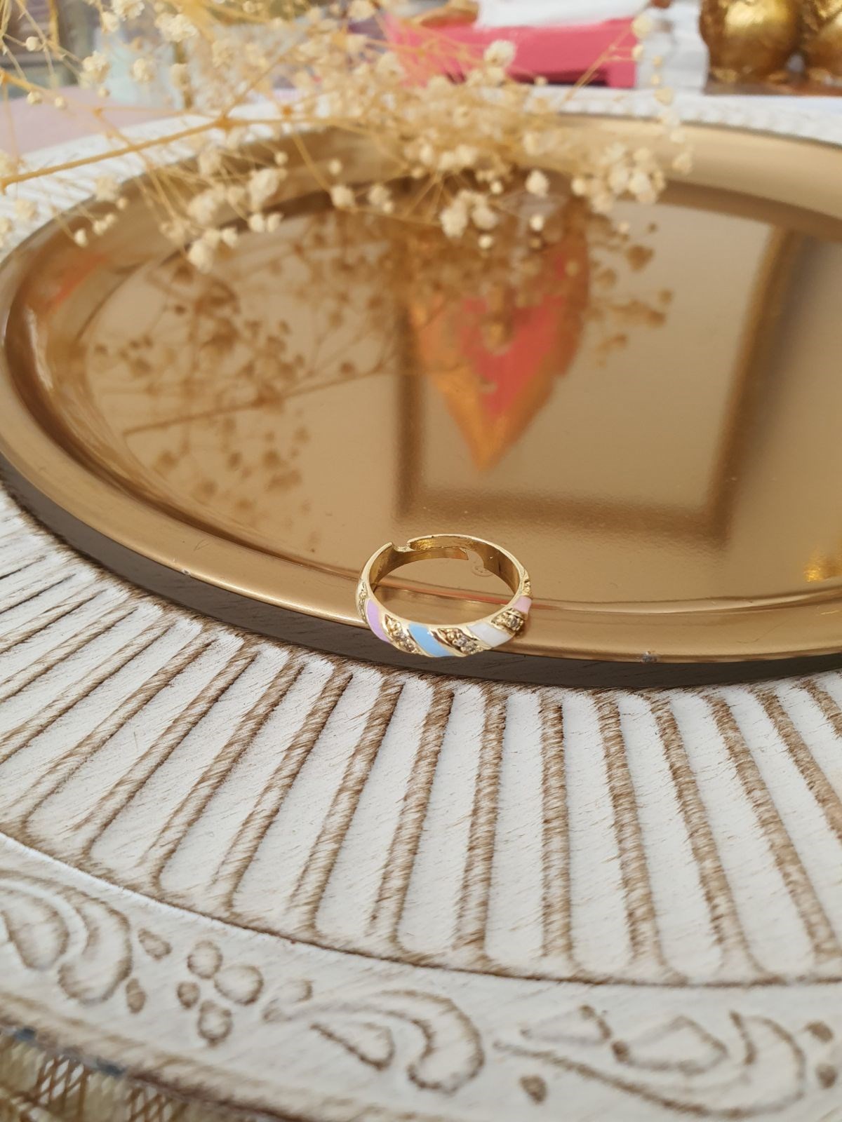 Renkli Sarmal Model Zirkon Taşlı Yüzük Gold