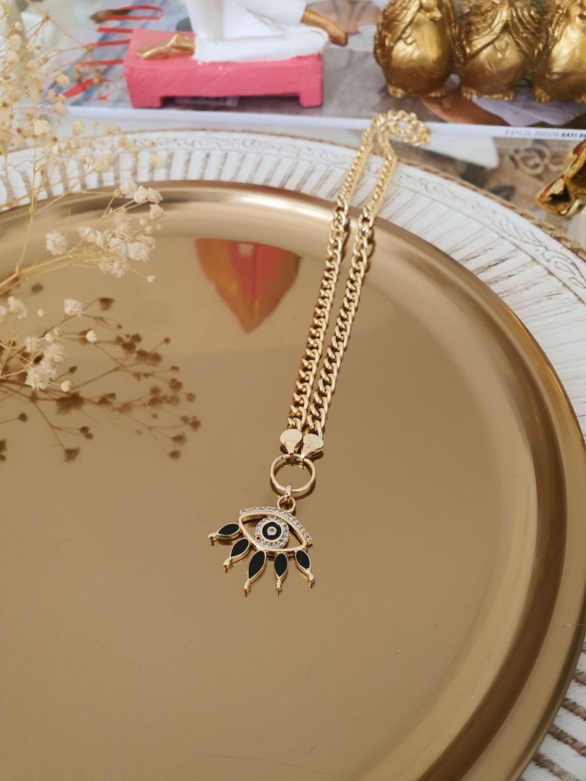Siyah Mineli Göz Model Halka Detaylı Kolye Gold