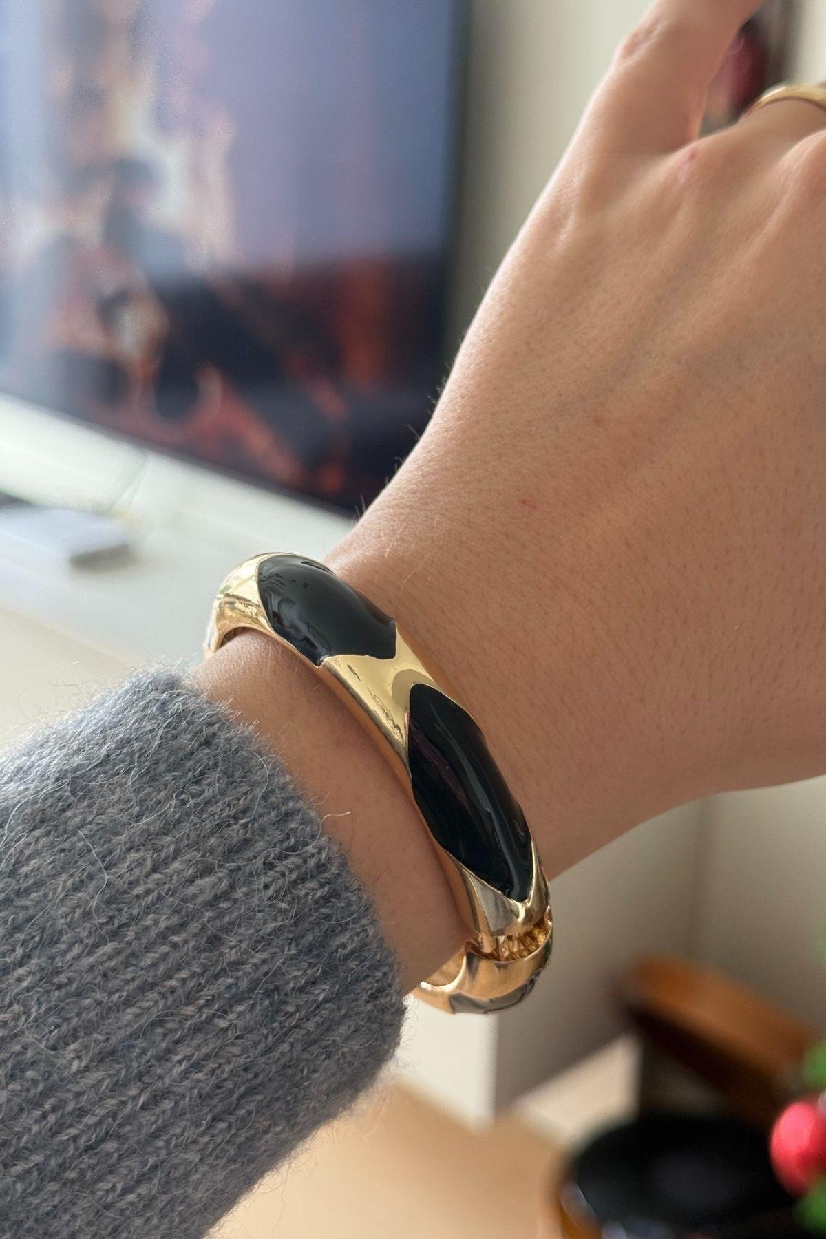 Siyah Mineli Kelepçe