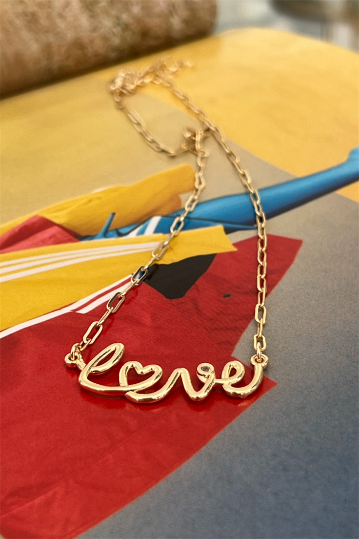 Tek Taşlı Love Yazılı Kolye Gold