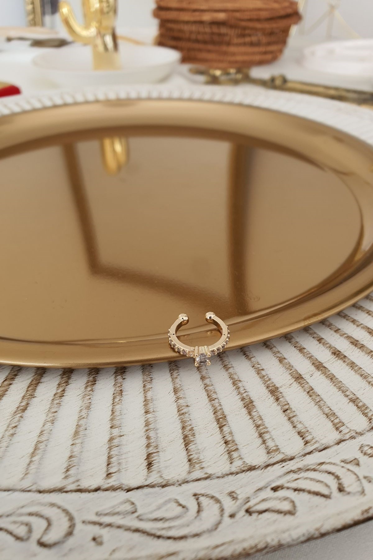 Tektaş Model Kıkırdak Küpe Gold,