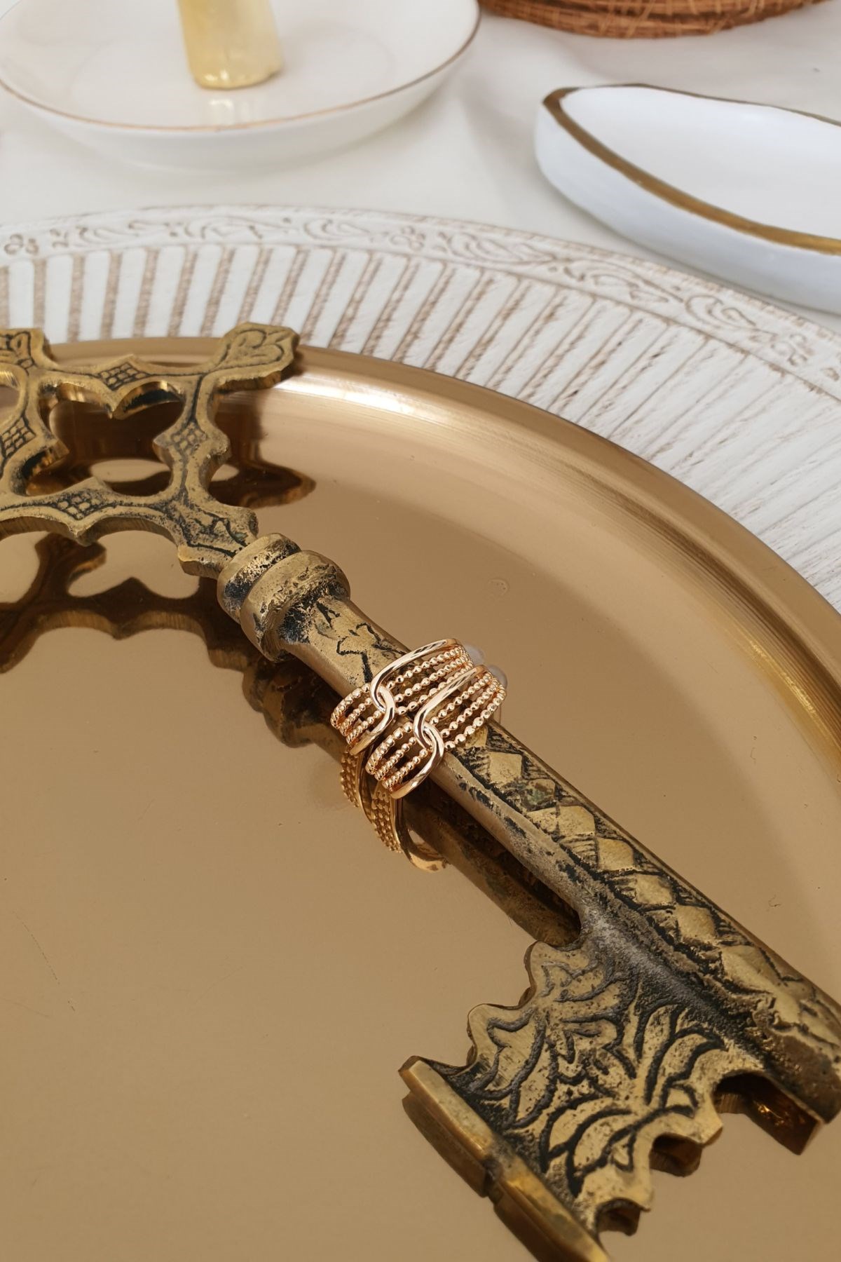 Topçuk Model Düğüm Küpe Gold