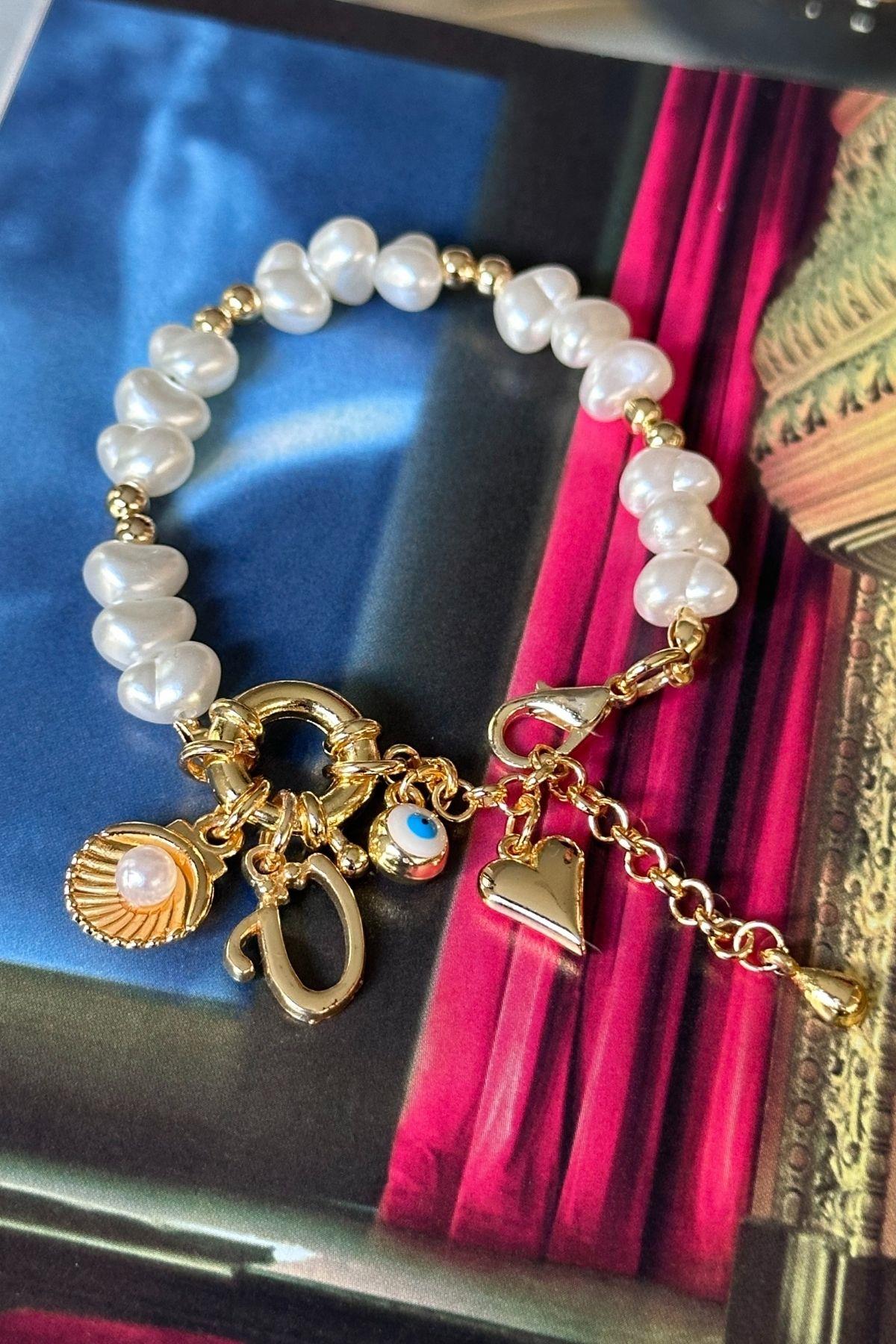 Ü Harfli İnci Model İstiridye,Nazar ve Kalp Sallantılı Tasarım Bileklik