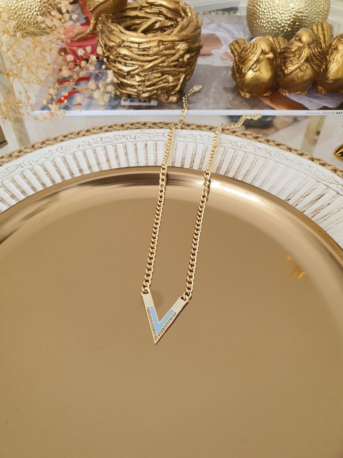 V Model Turkuaz Renkli Zirkon Taşlı Kolye Gold