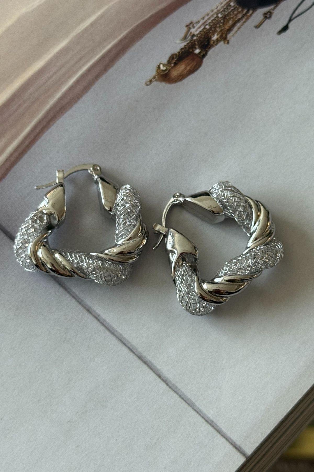 Vip Burgu Model Sim Detaylı Küpe