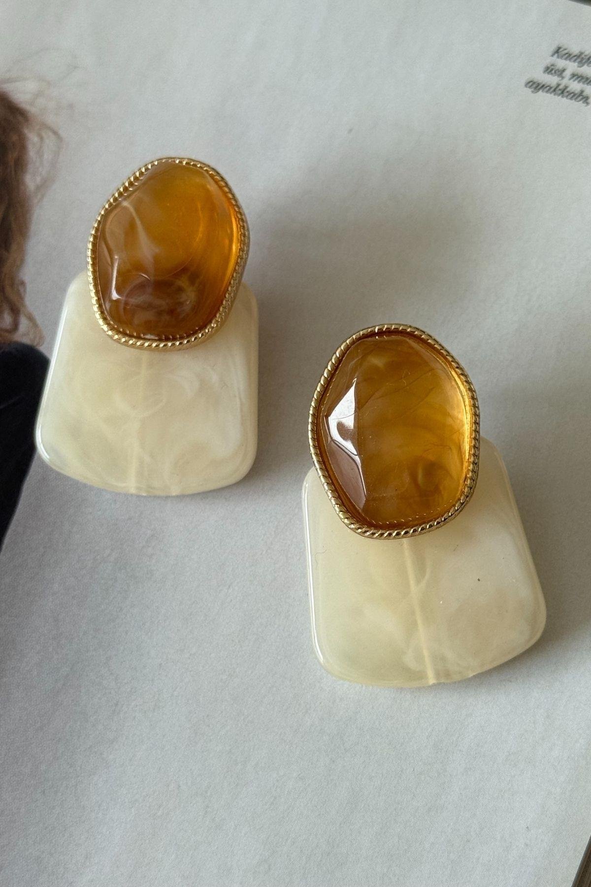 Vip Kehribar Taşlı Krem Küpe