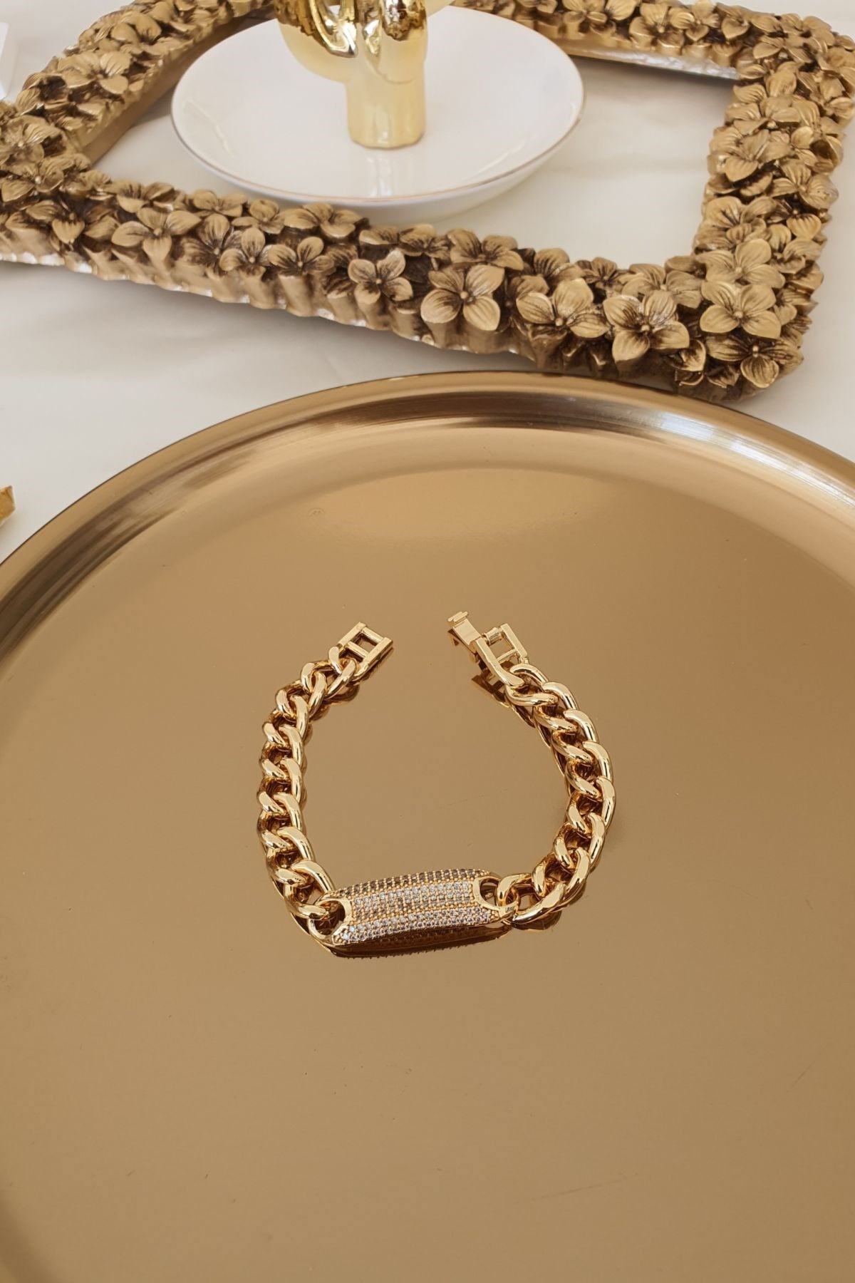 Vıp Model Full Zirkon Taşlı Dikdörtgen Model Zincir Bileklik Gold