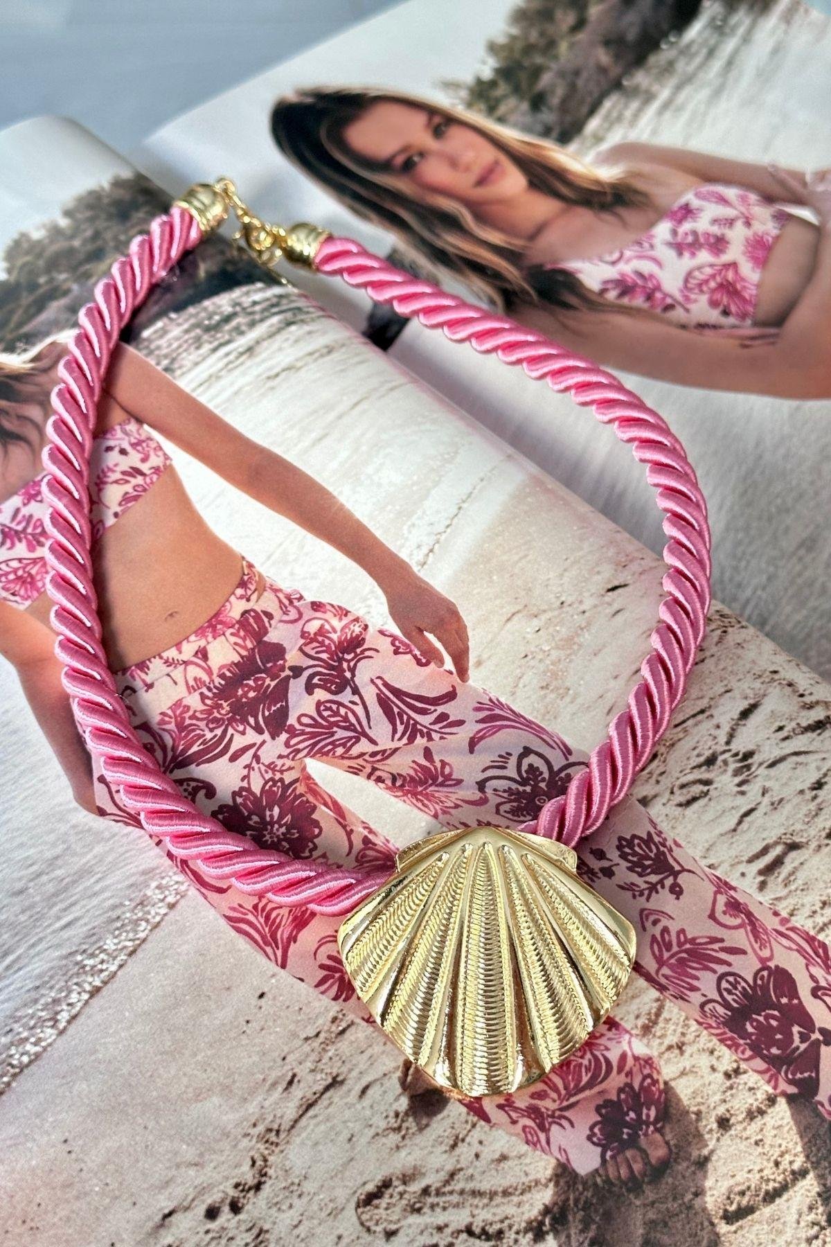 Vip Pembe Örgü Model İstiridye Kolye