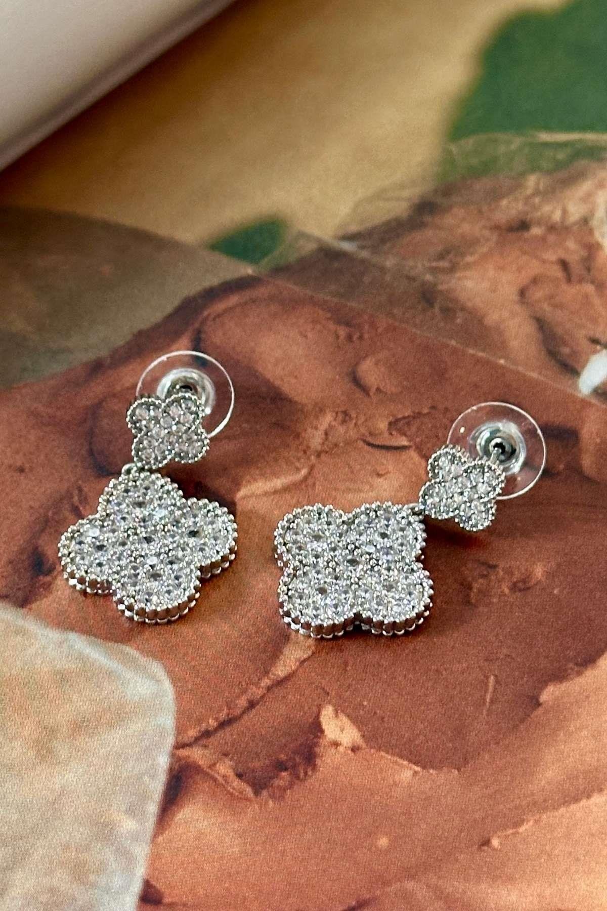 Vip Zirkon Taşlı Yonca Küpe