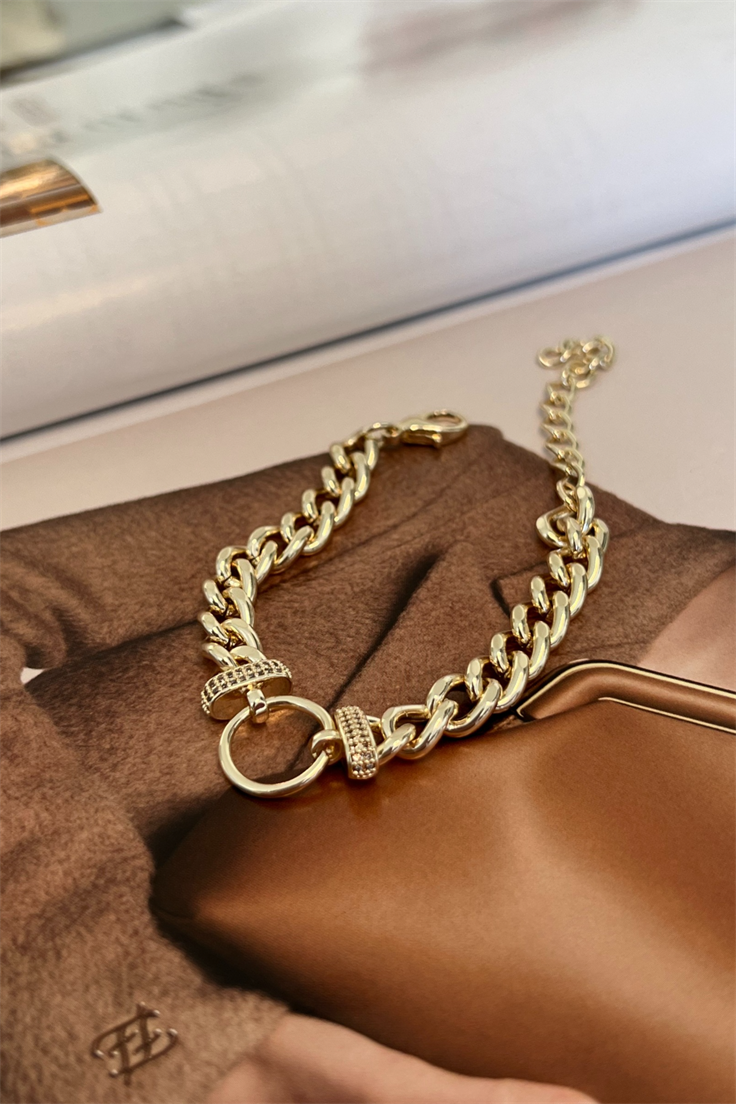 Zirkon Taş Detaylı Ortası Halka Bileklik Gold