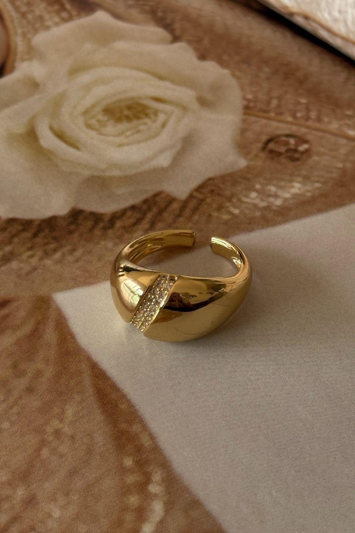 Zirkon Taşlı Bombe Yüzük