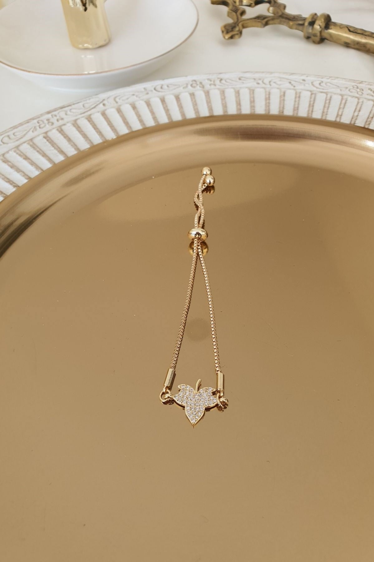 Zirkon Taşlı Çınar Yaprağı Bileklik Gold