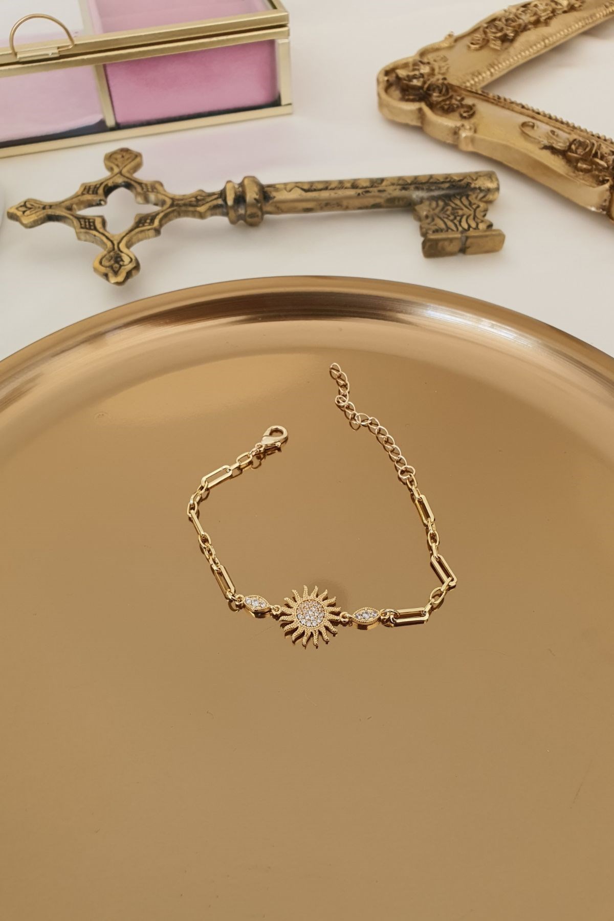 Zirkon Taşlı Güneş Model Bileklik Gold