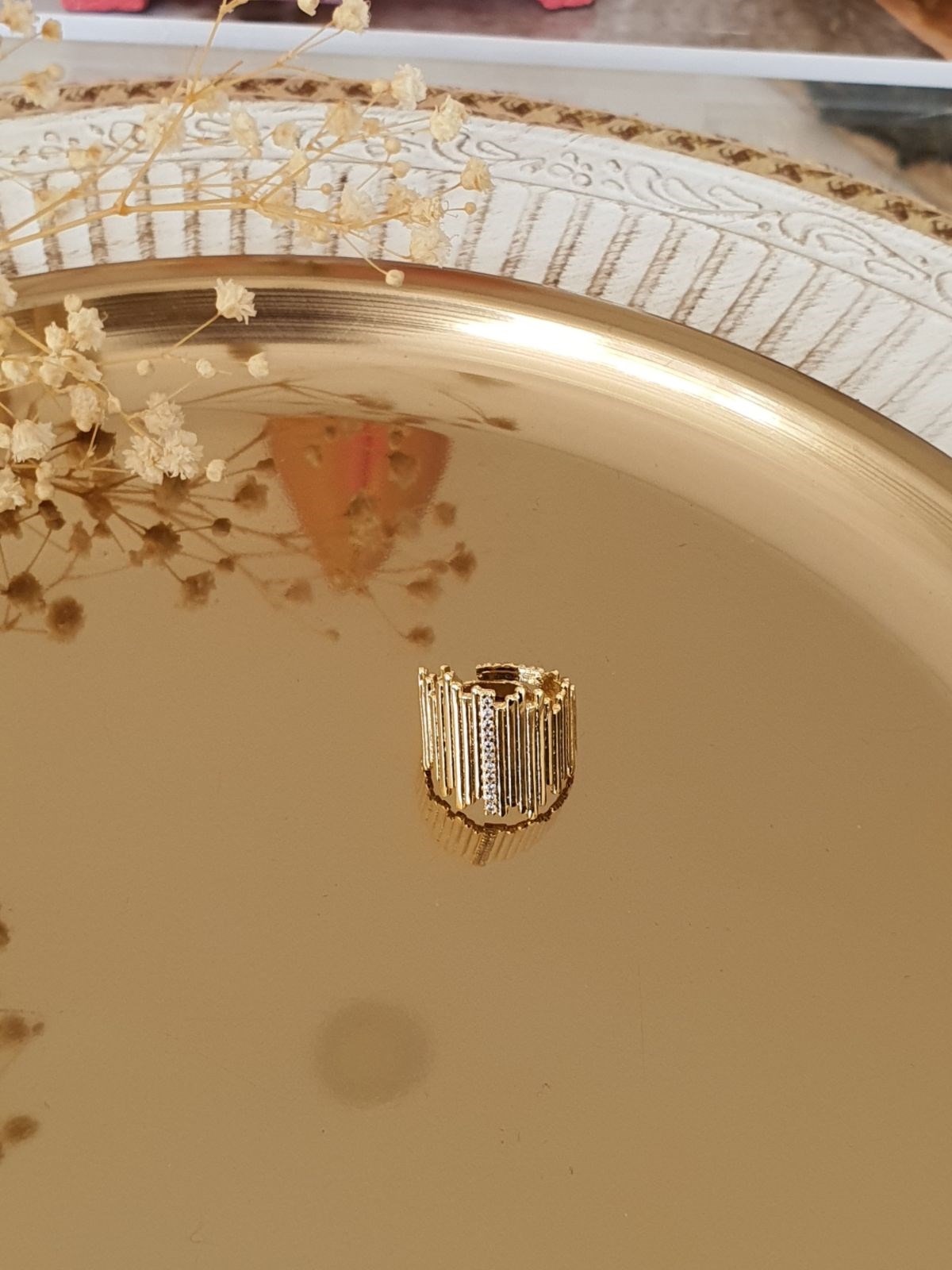 Zirkon Taşlı Uzun Çubuk Model Yüzük Gold