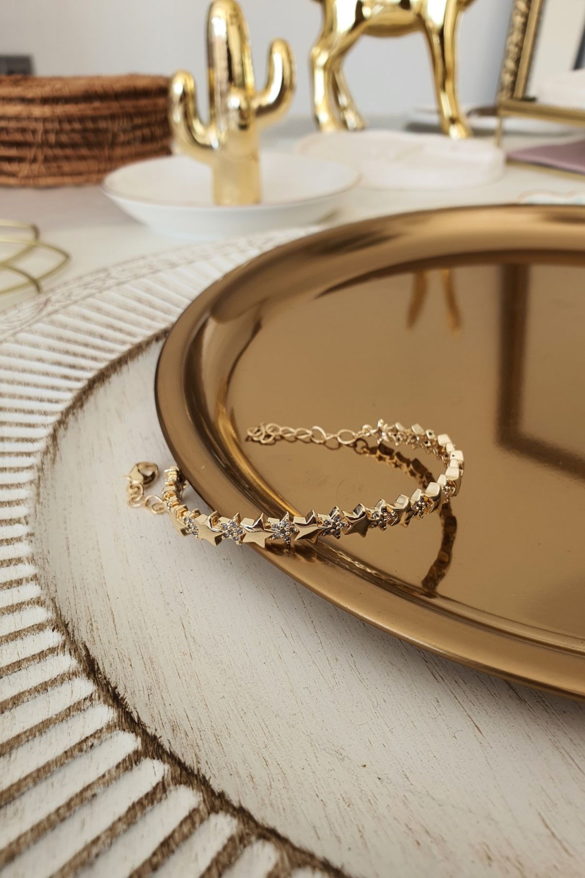 Zirkon Taşlı Yıldız Sıralı Bileklik Gold