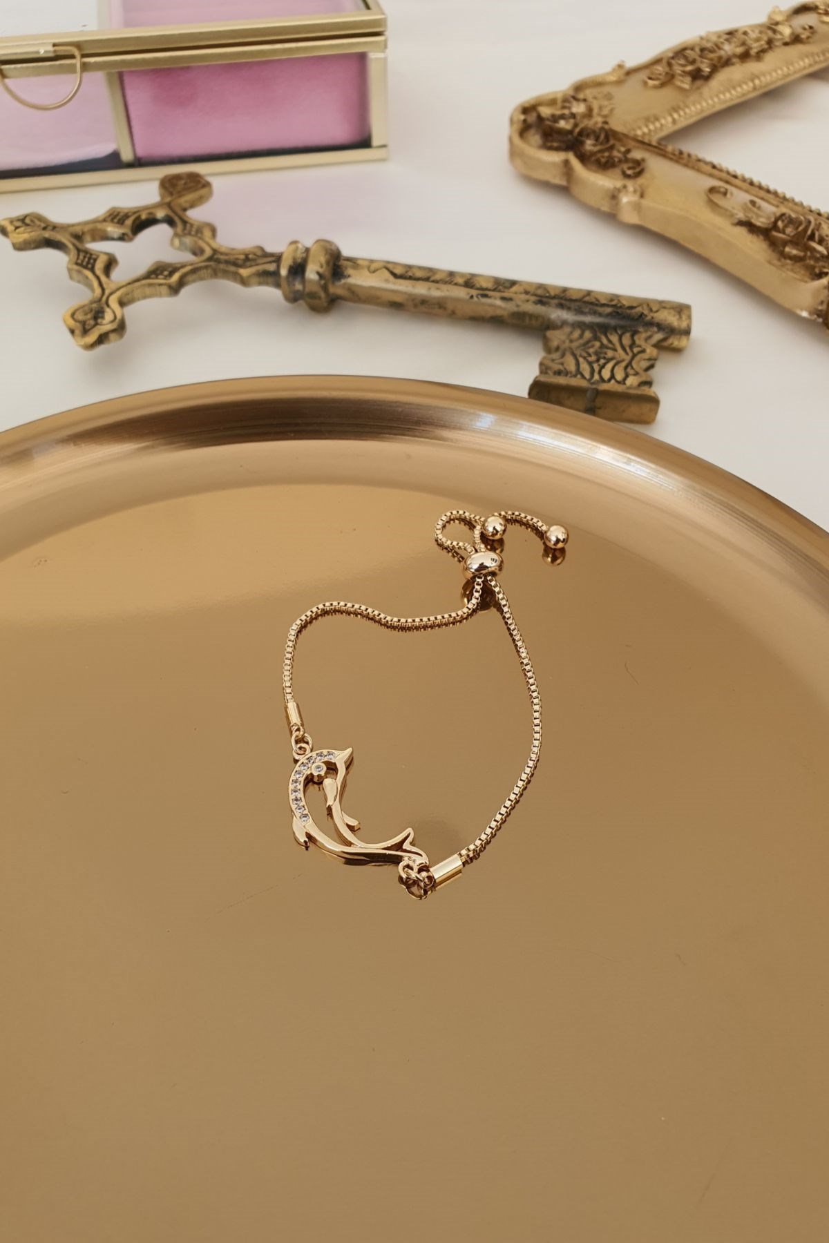 Zirkon Taşlı Yunus Model Asansör Ayarlı Bileklik Gold
