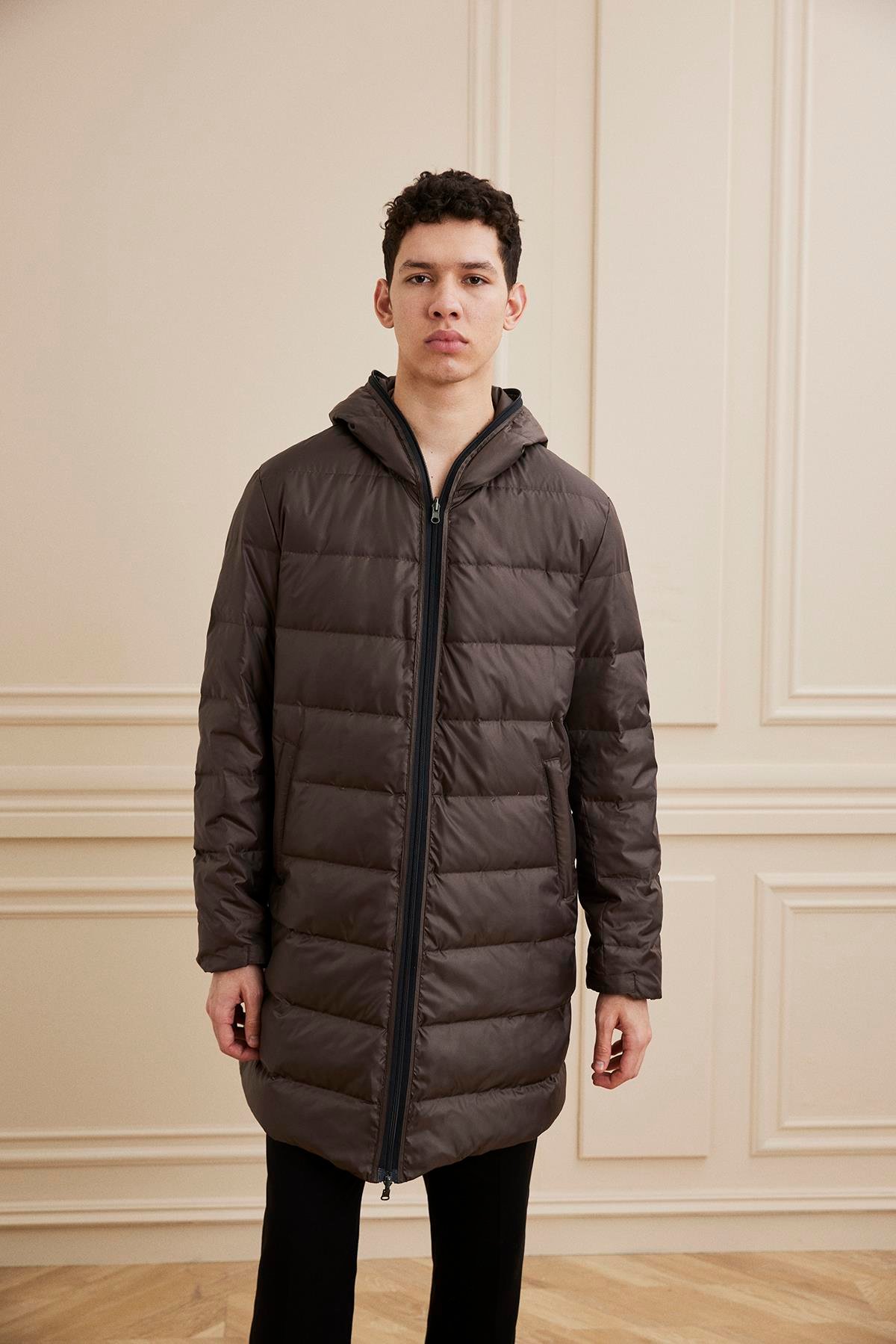 Shaky Men's Textile 100% Polyester Fabric Short Coat Dark Brown