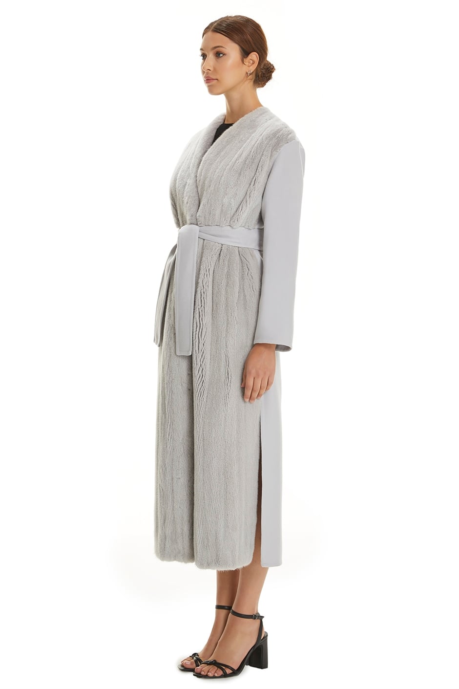 Shaky Women's Isea 95% Wool 5% Cashmere Fabric Coat with Mink trimming