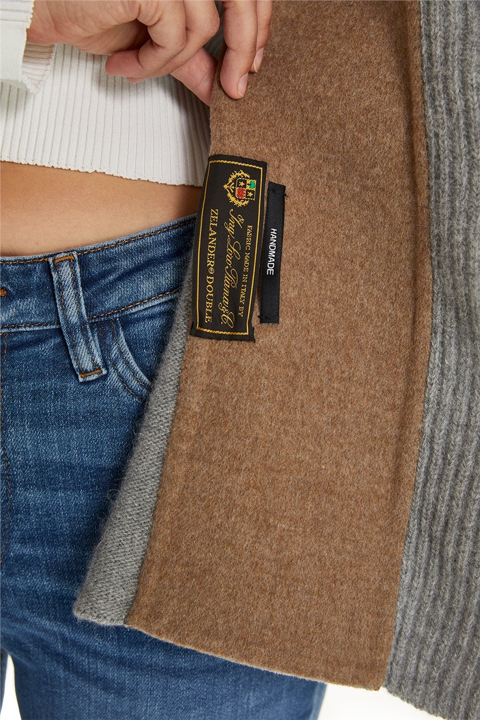 Shaky Women's Knitted Jacket with Fox trimming