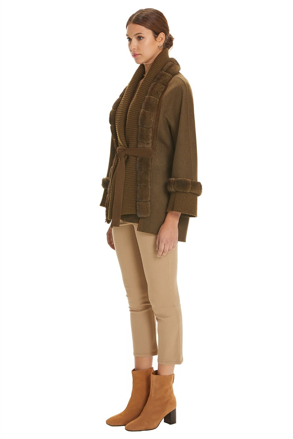 Shaky Women's Knitted Jacket with Mink trimming